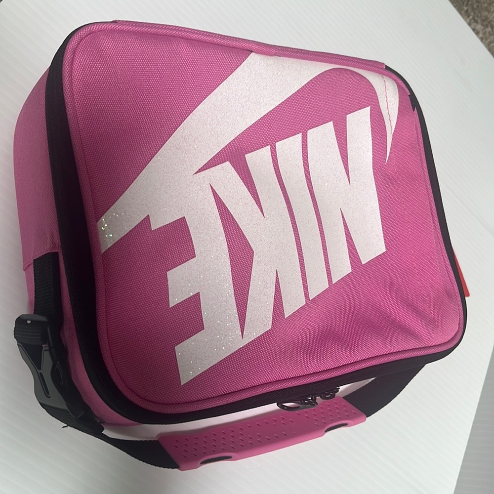 New Nike Insulated lunch bag - Pink